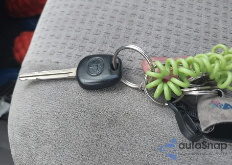 2006 Toyota Corolla Ce из США, поврежденный, VIN 1NXBR32EX6Z686456